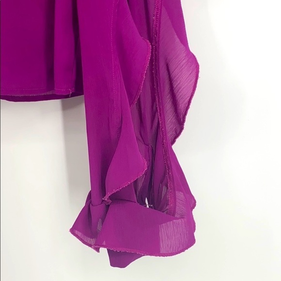 SHEIN Cold shoulder ruffle sleeves blouse - Picture 4 of 5